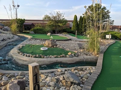 Boulder Falls Mini Golf