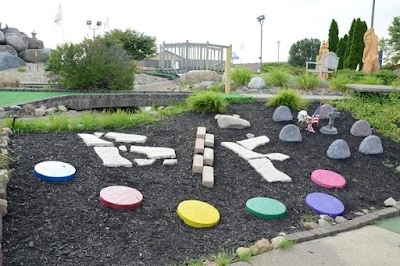 Boulder Falls Mini Golf