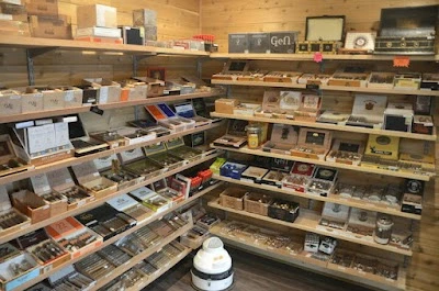 B & D Smoke Shop