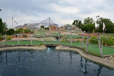 Boulder Falls Mini Golf & BatZone