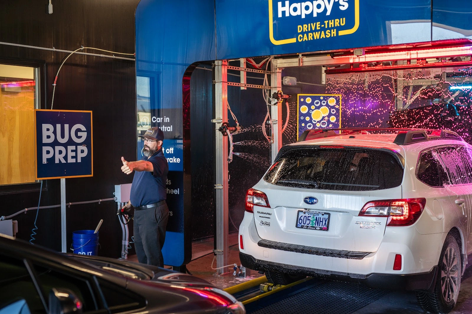 Happy's Drive-Thru Carwash