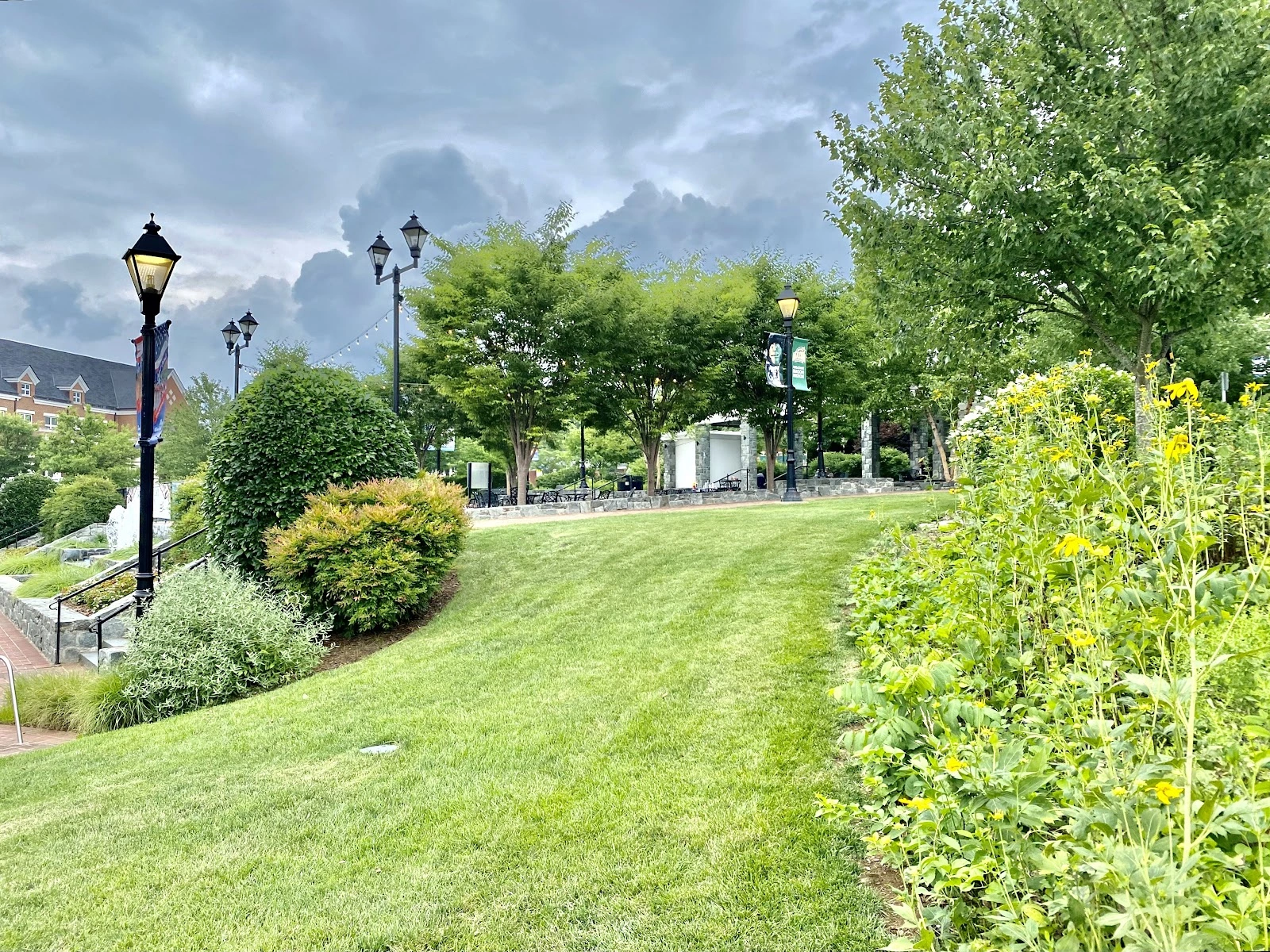 Fairfax Old Town Square Park