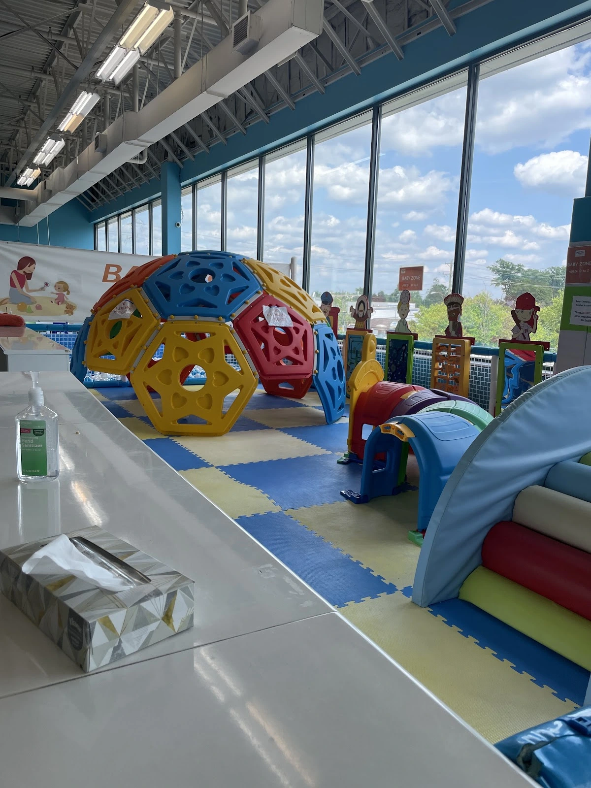 Jolly Yolly Kids Indoor Playground