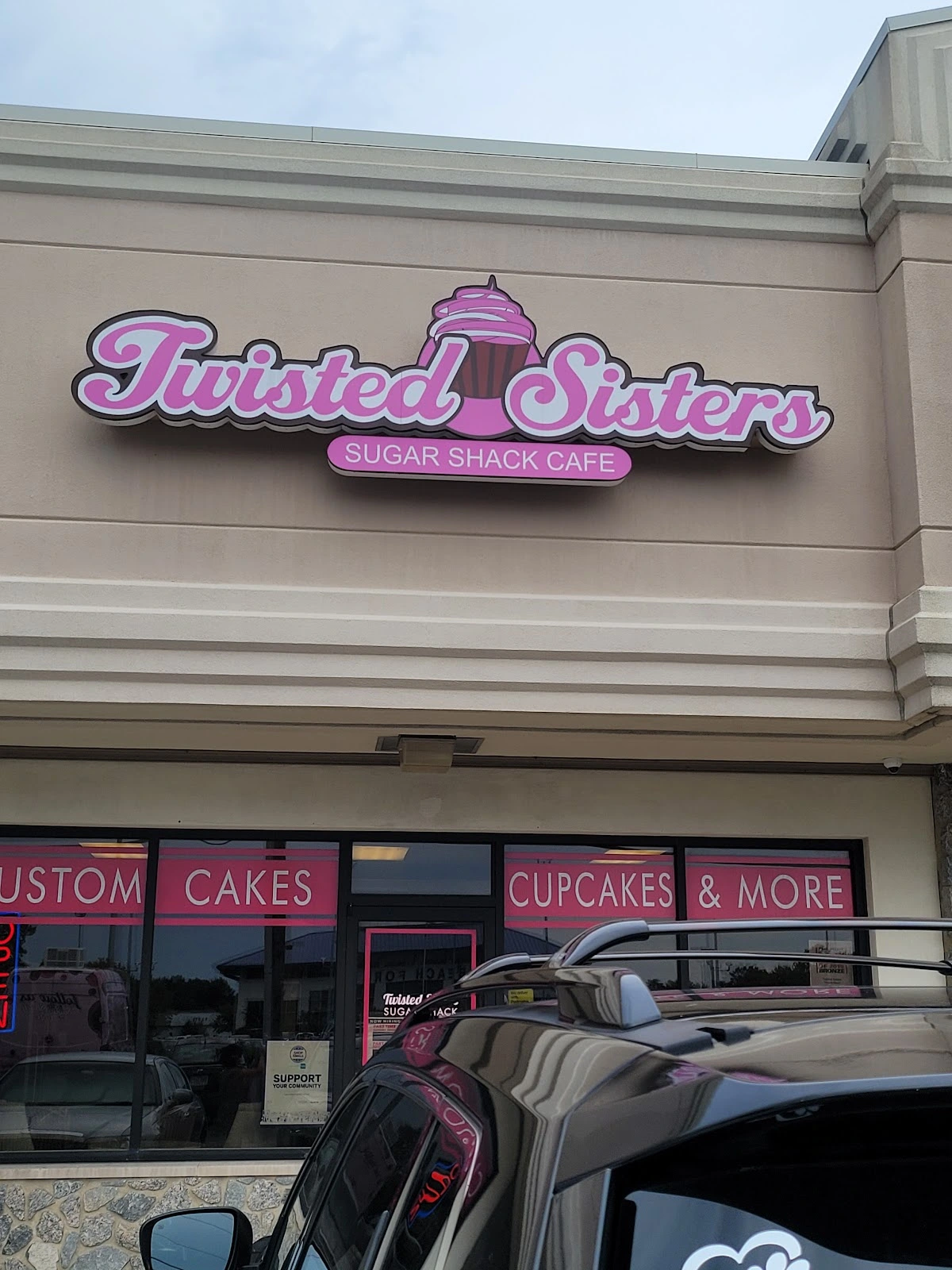 Twisted Sisters Cupcakes