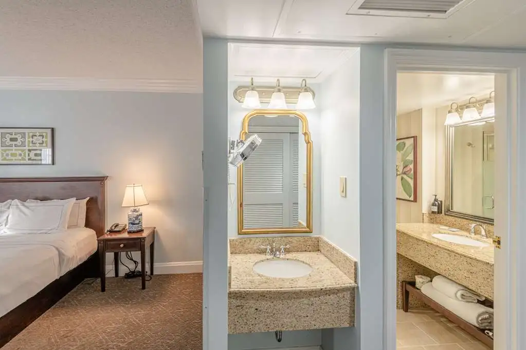 The Founders Inn and Spa