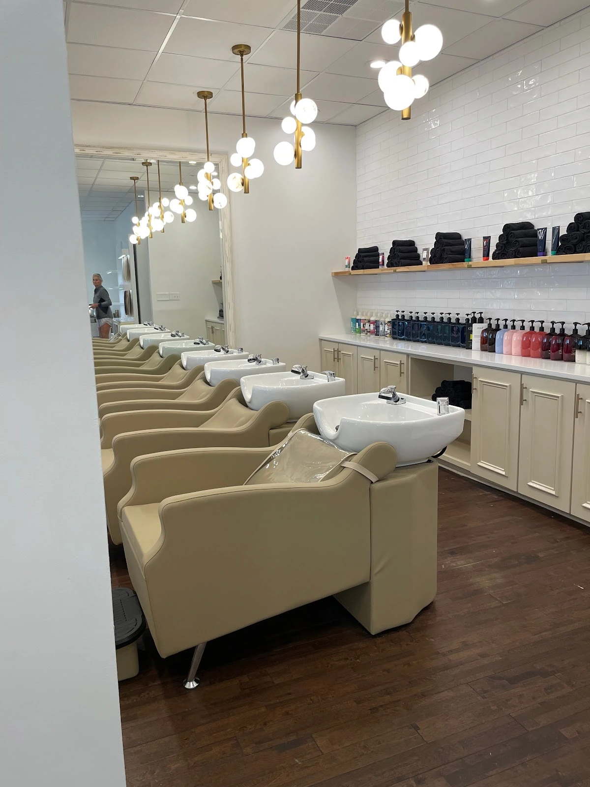 Avenue 42 Style Studio