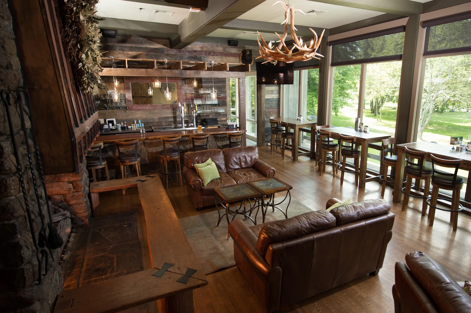 Peaks of Otter Lodge