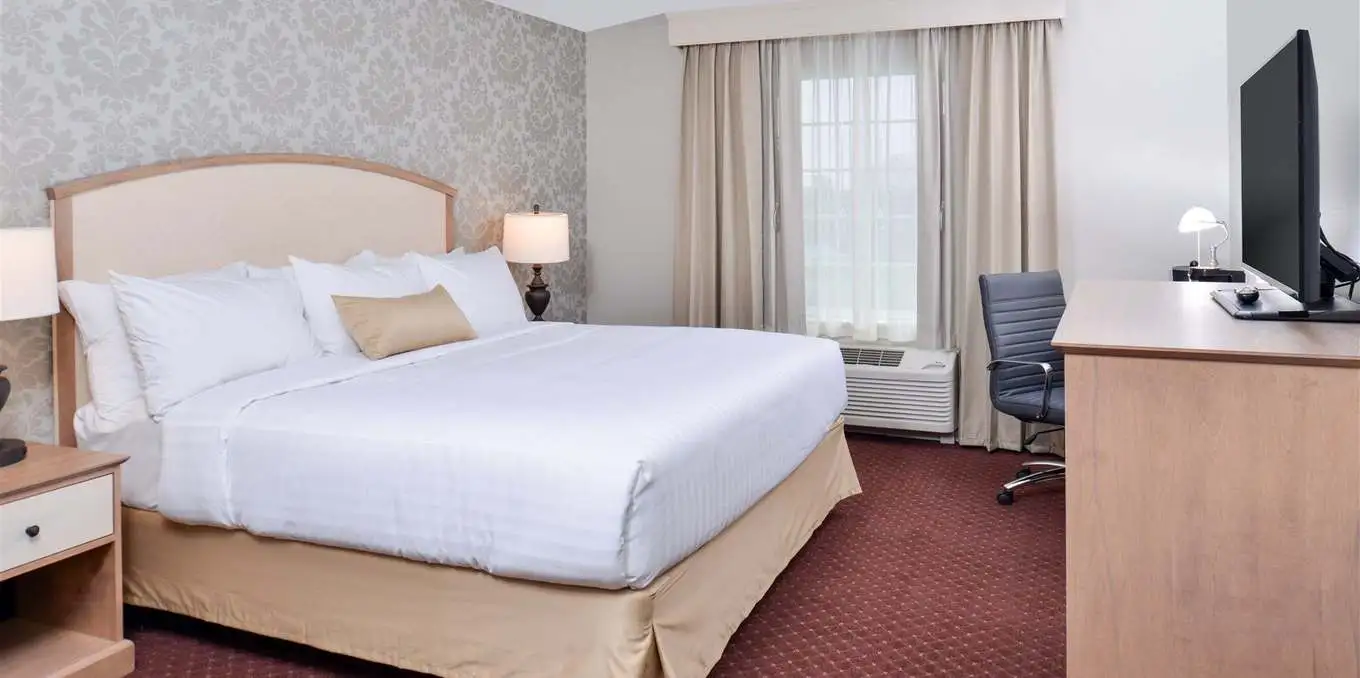 Appomattox Inn and Suites