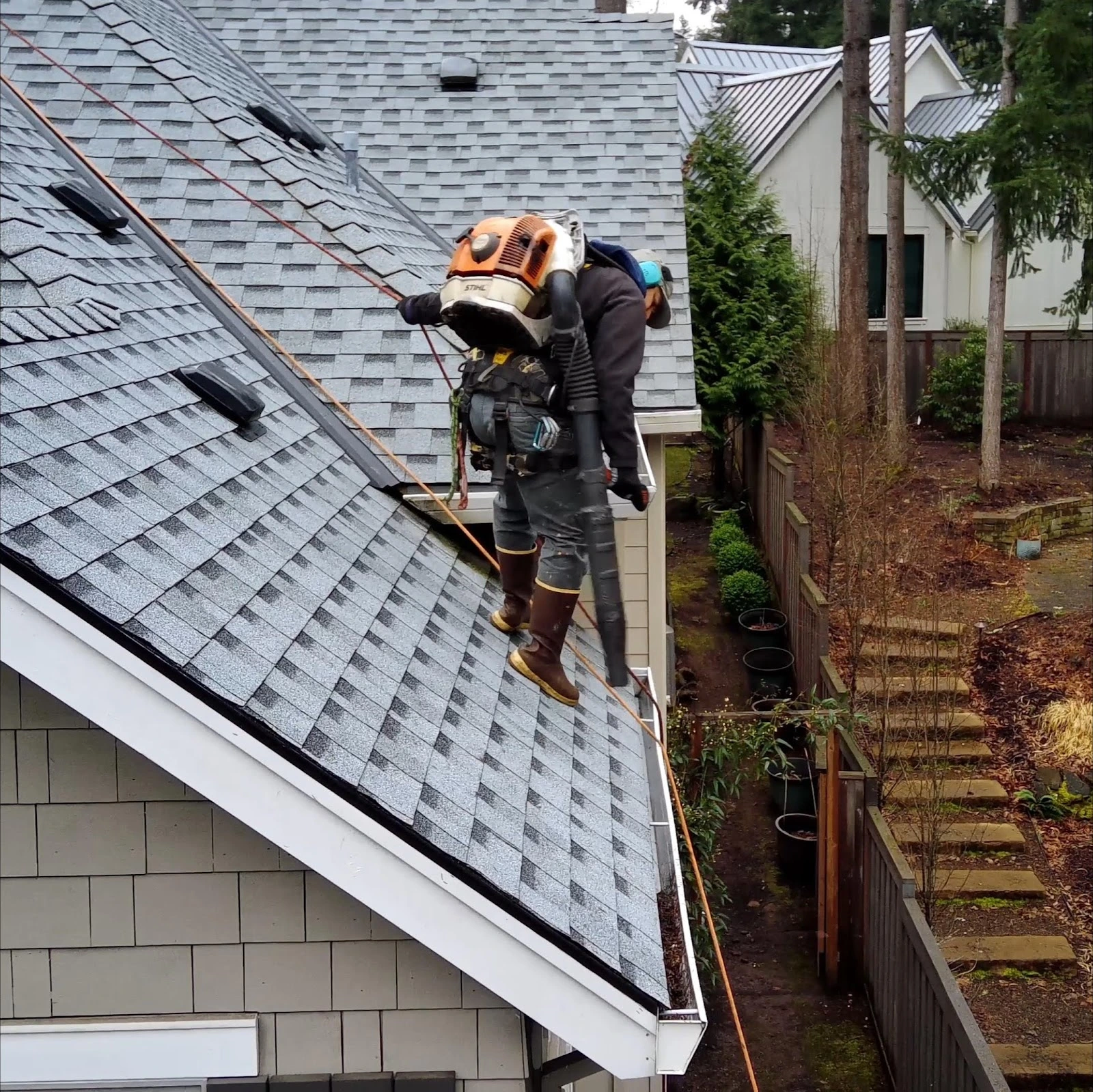 AA Window and Gutter Cleaning