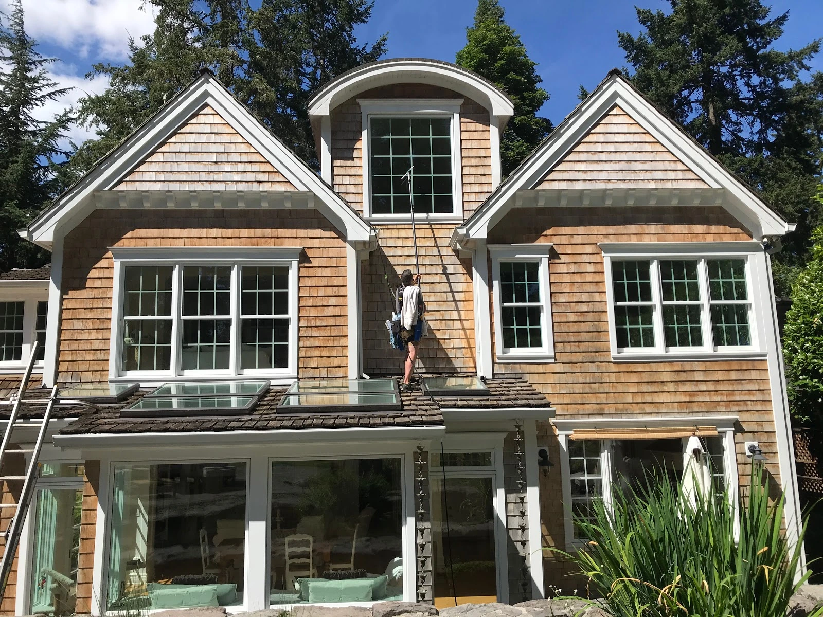 AA Window and Gutter Cleaning