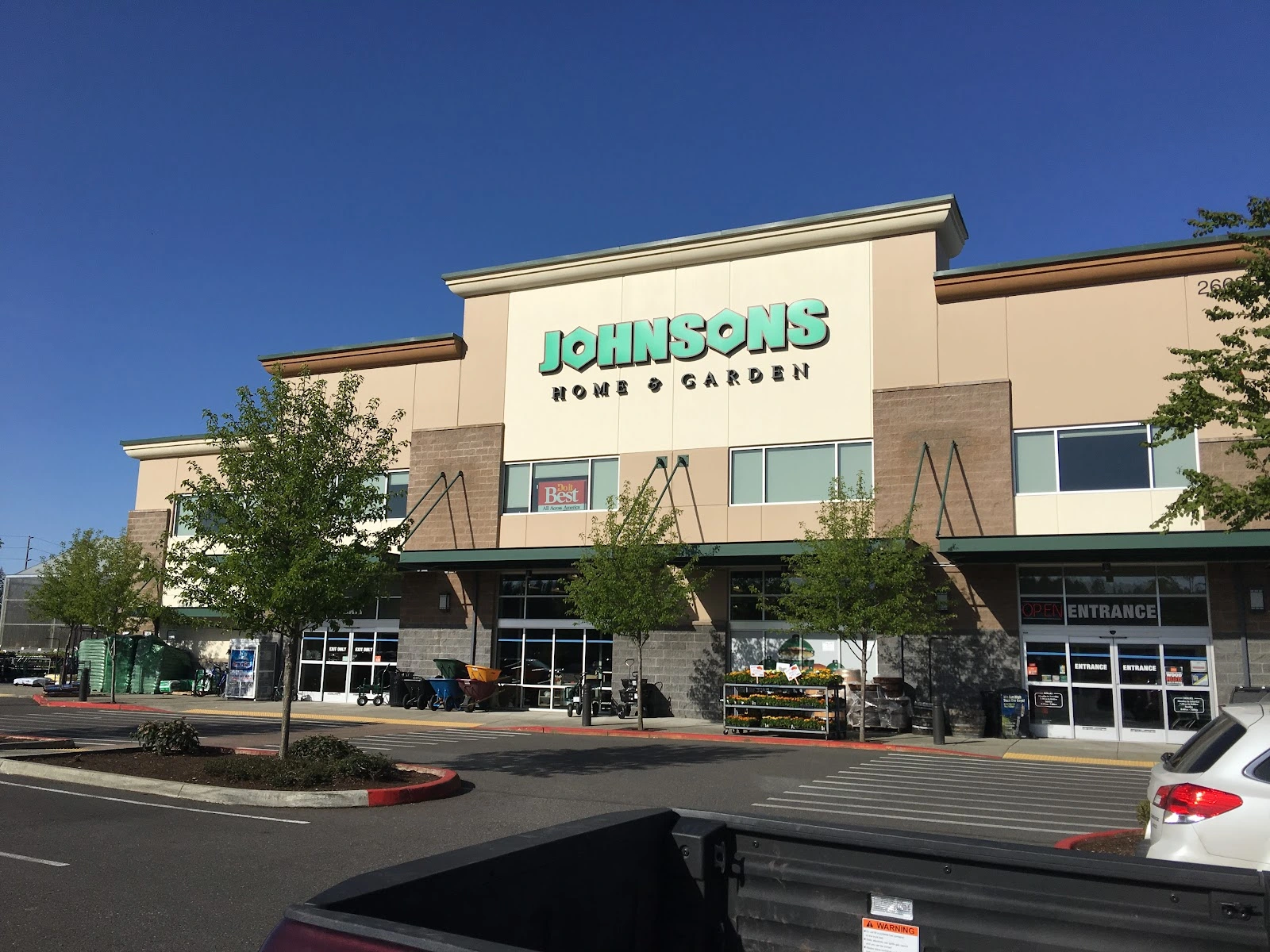 Johnsons Home & Garden