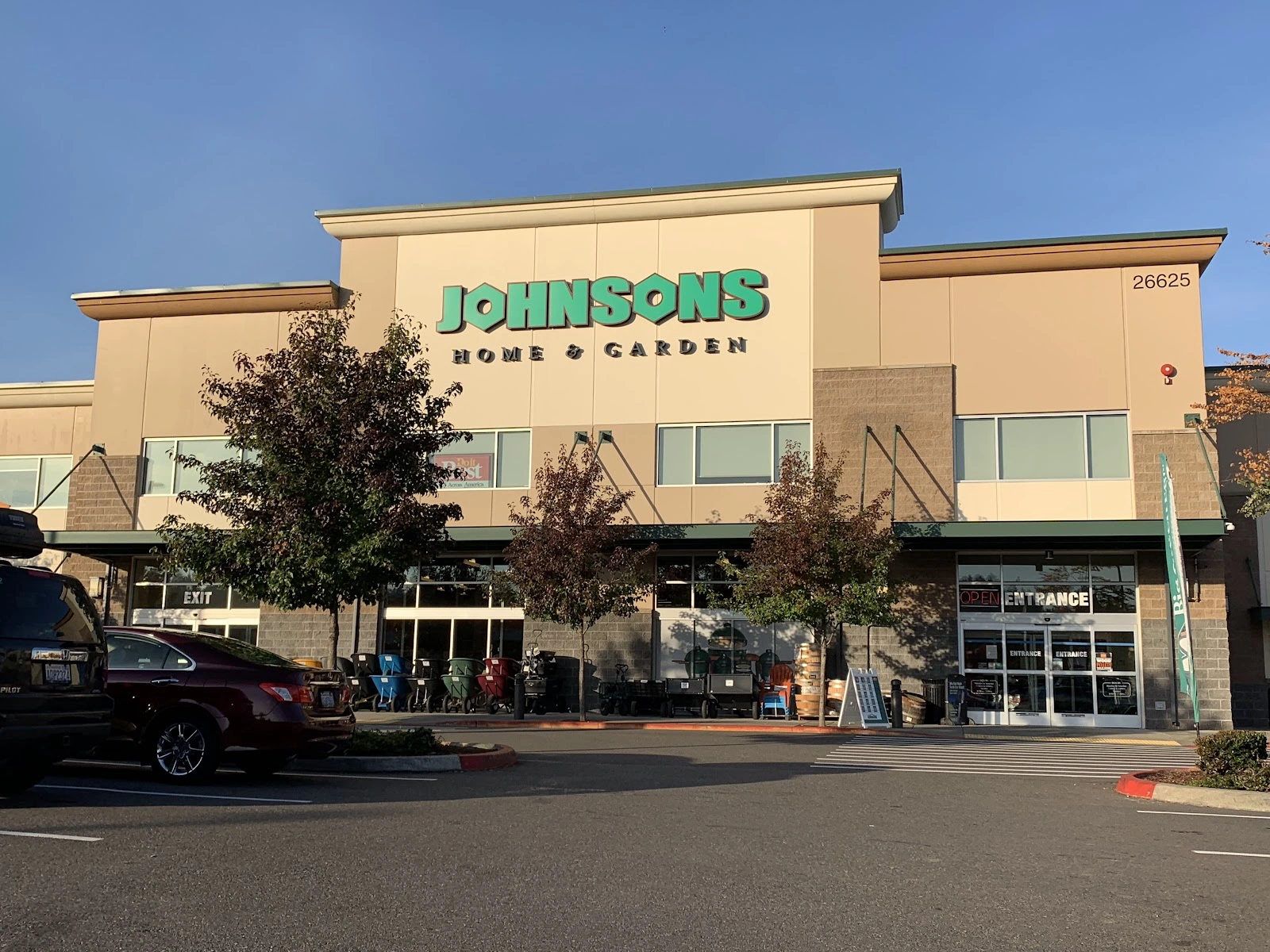 Johnsons Home & Garden