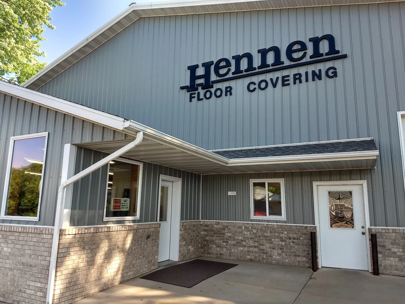 Hennen Floor Covering