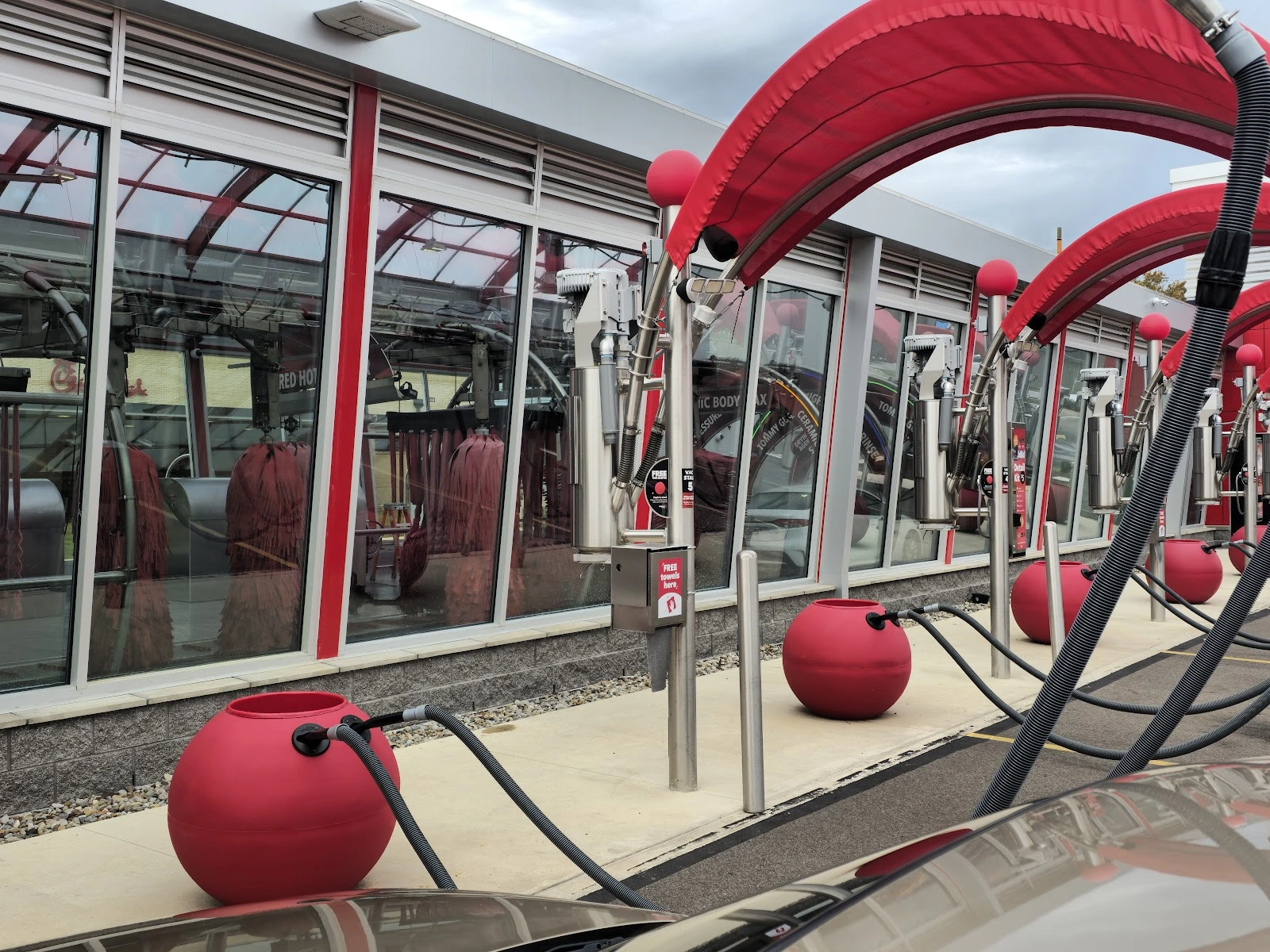 Tommy's Express Car Wash