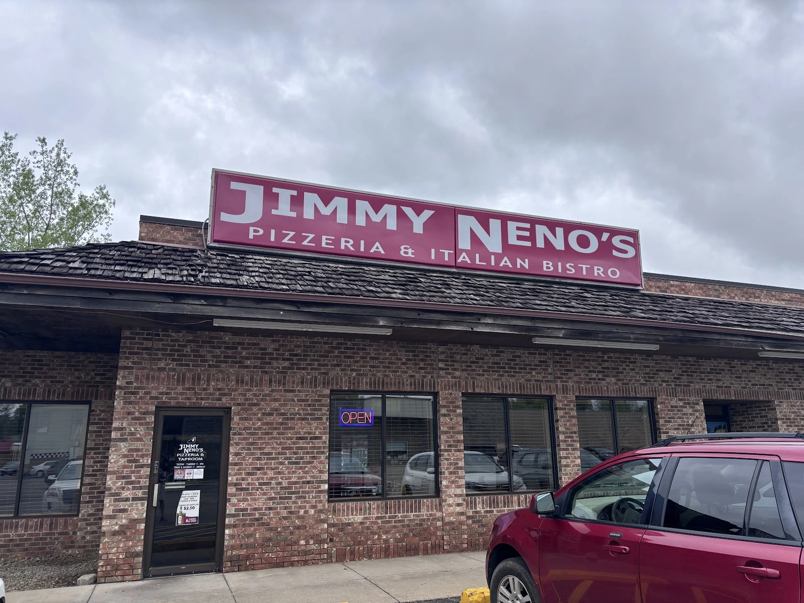 Jimmy Neno's