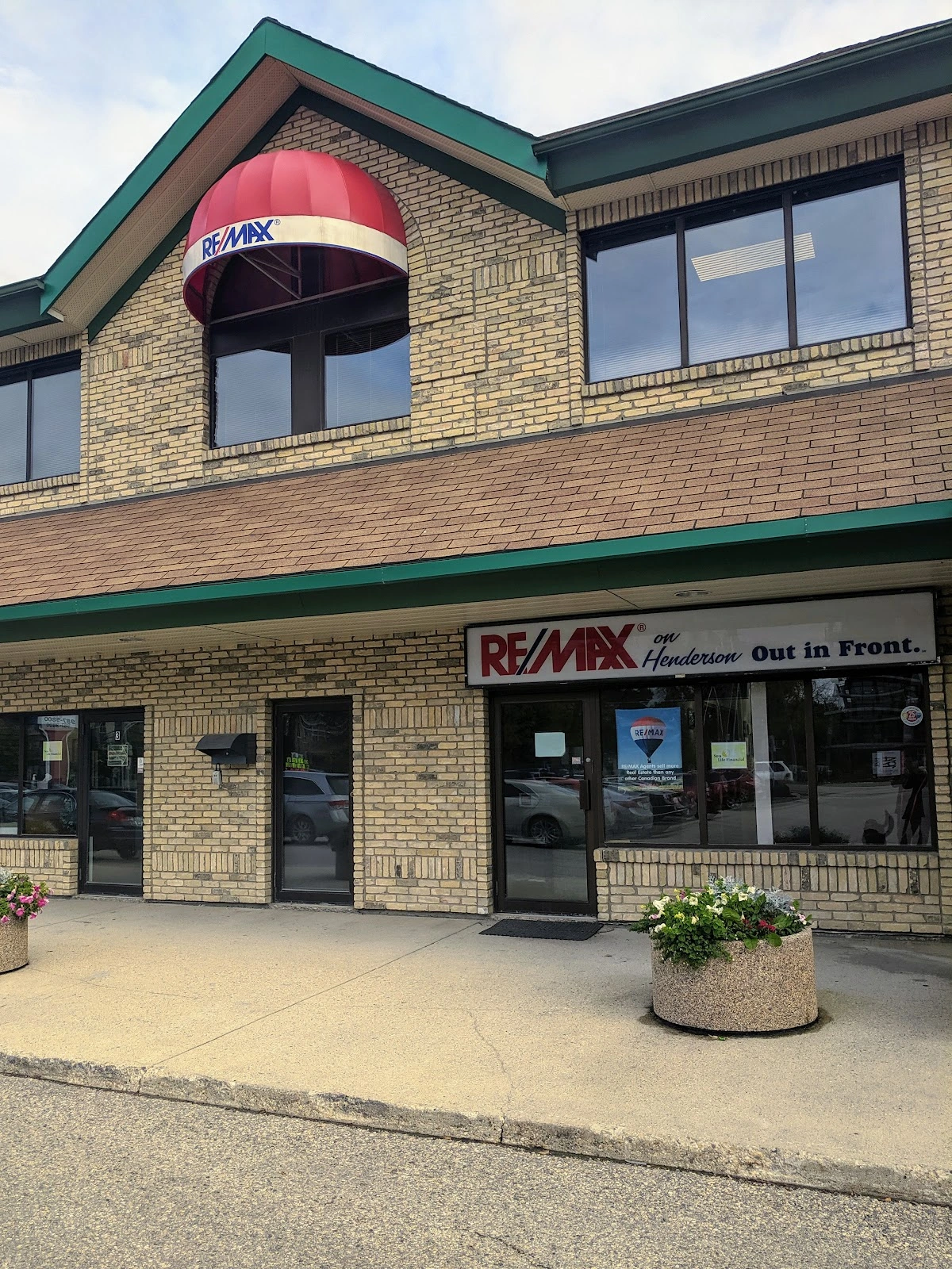 RE/MAX Executives Realty