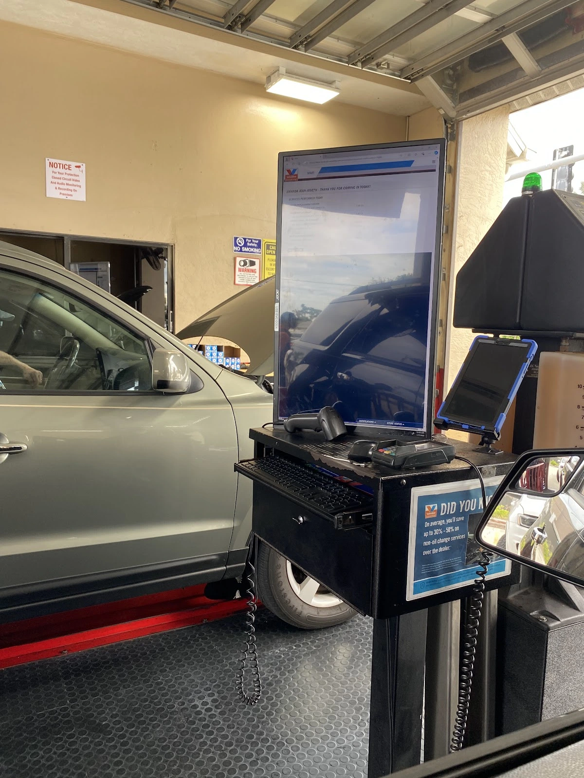 Valvoline Instant Oil Change