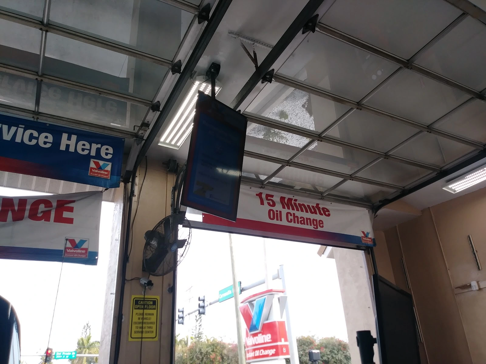 Valvoline Instant Oil Change