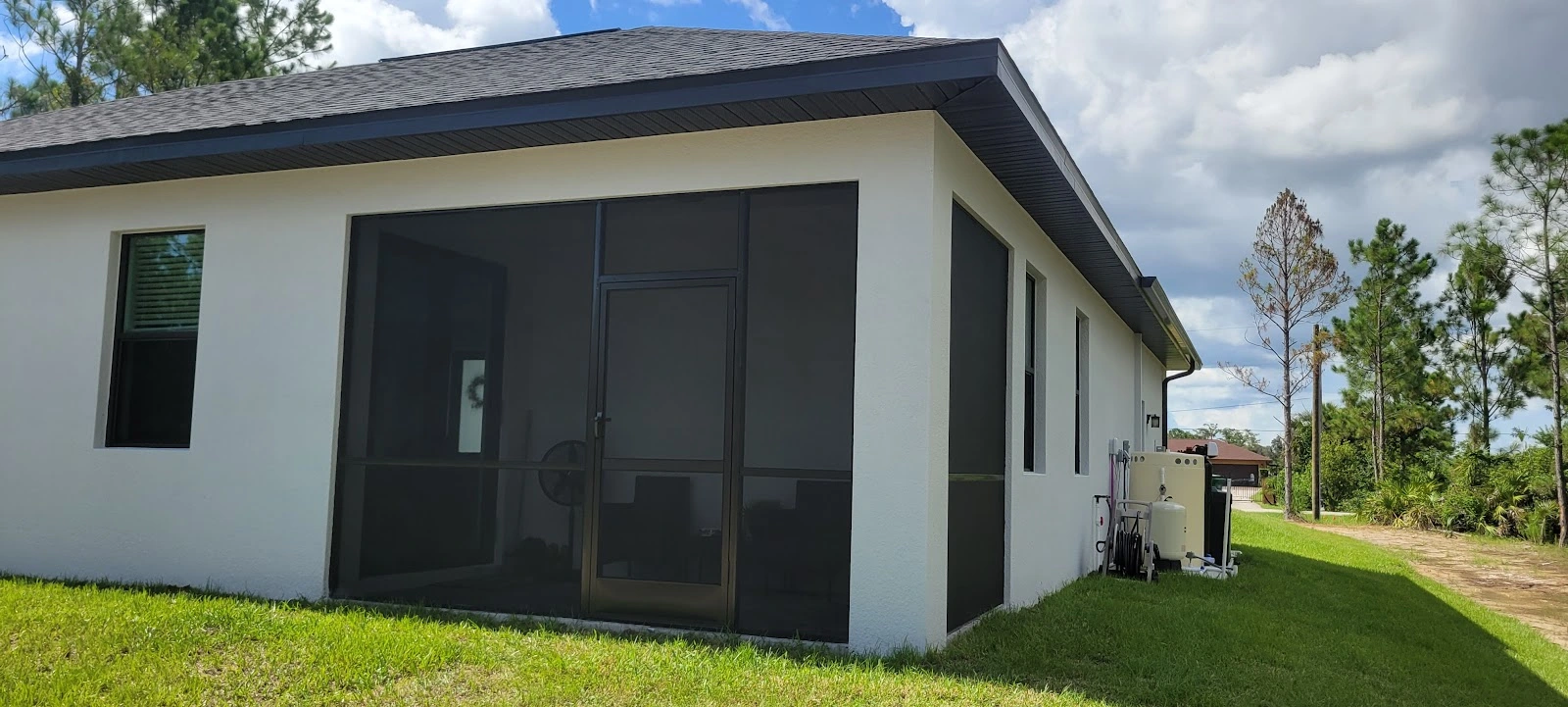 Sharkey's Aluminum & Screening