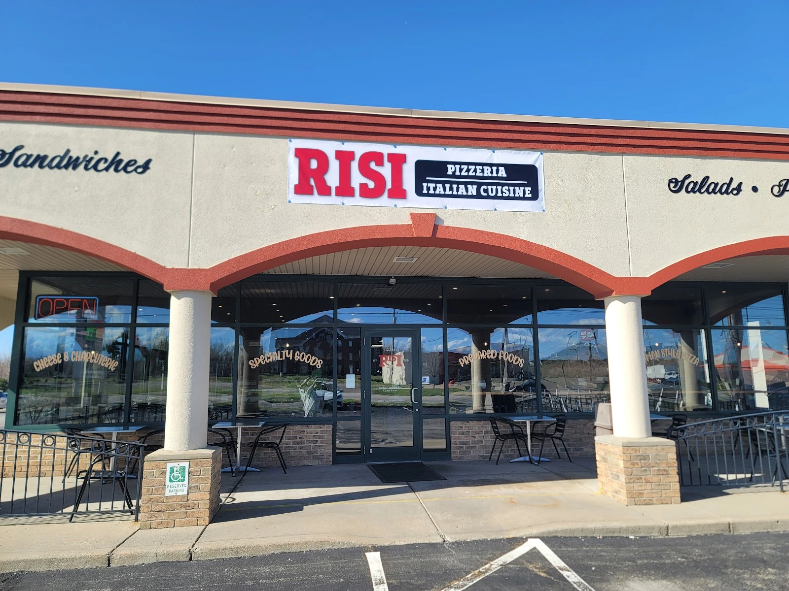 Risi Pizzeria & Italian Cuisine