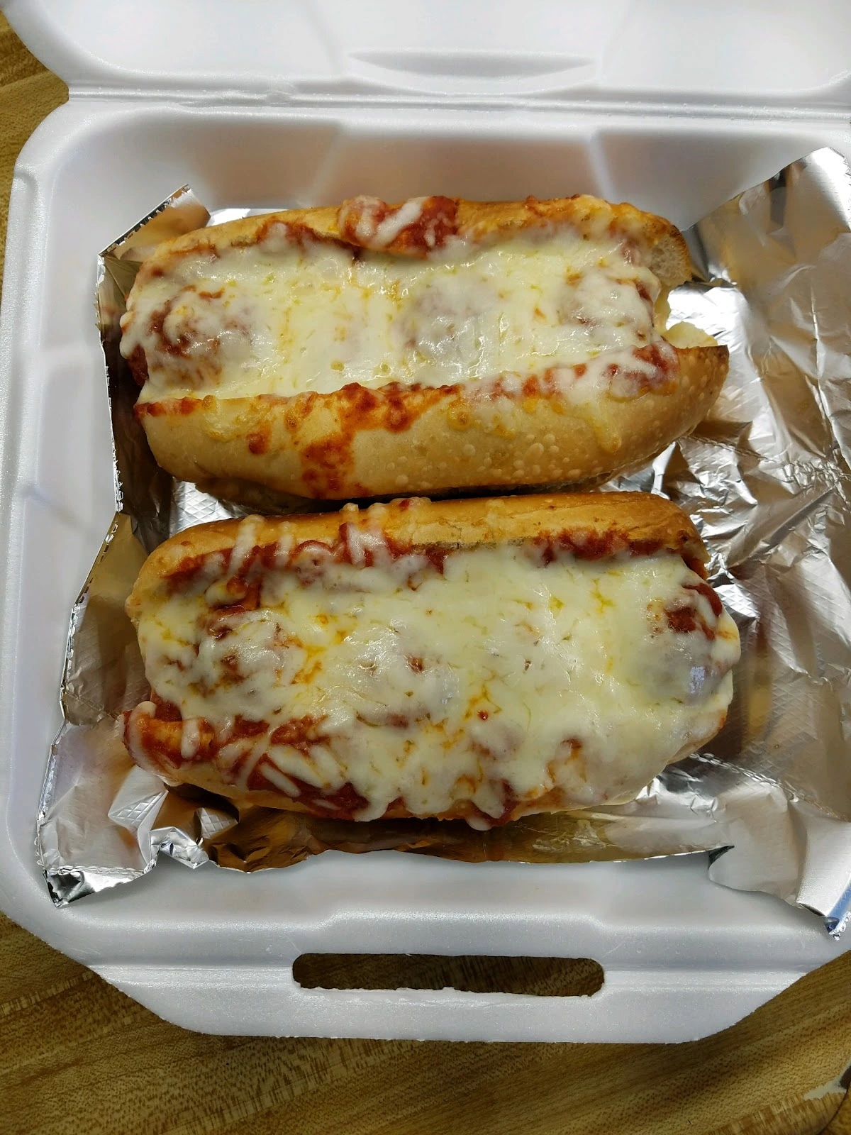 Ianazone's Homemade Pizza of Champion