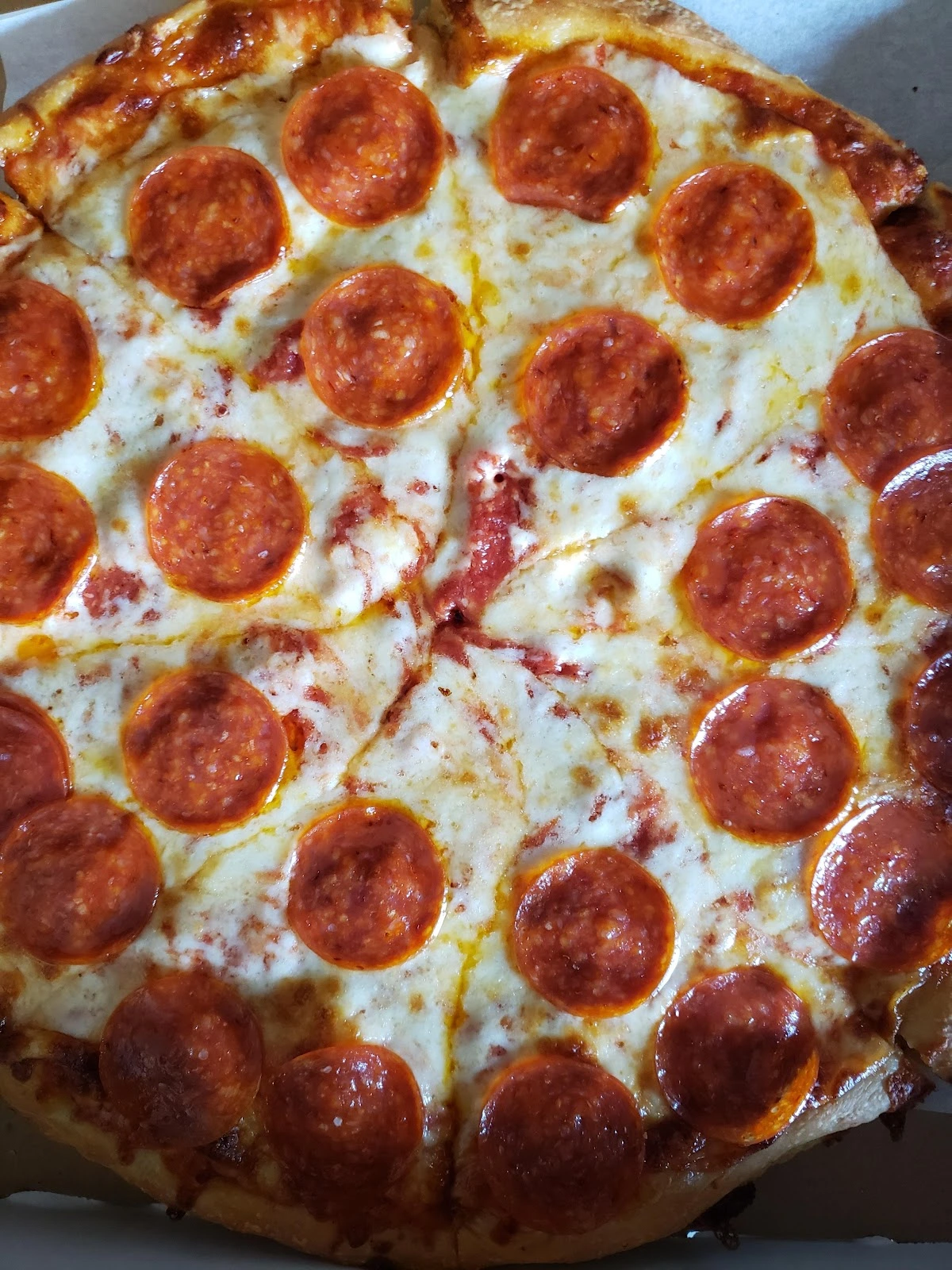 Ianazone's Homemade Pizza of Champion