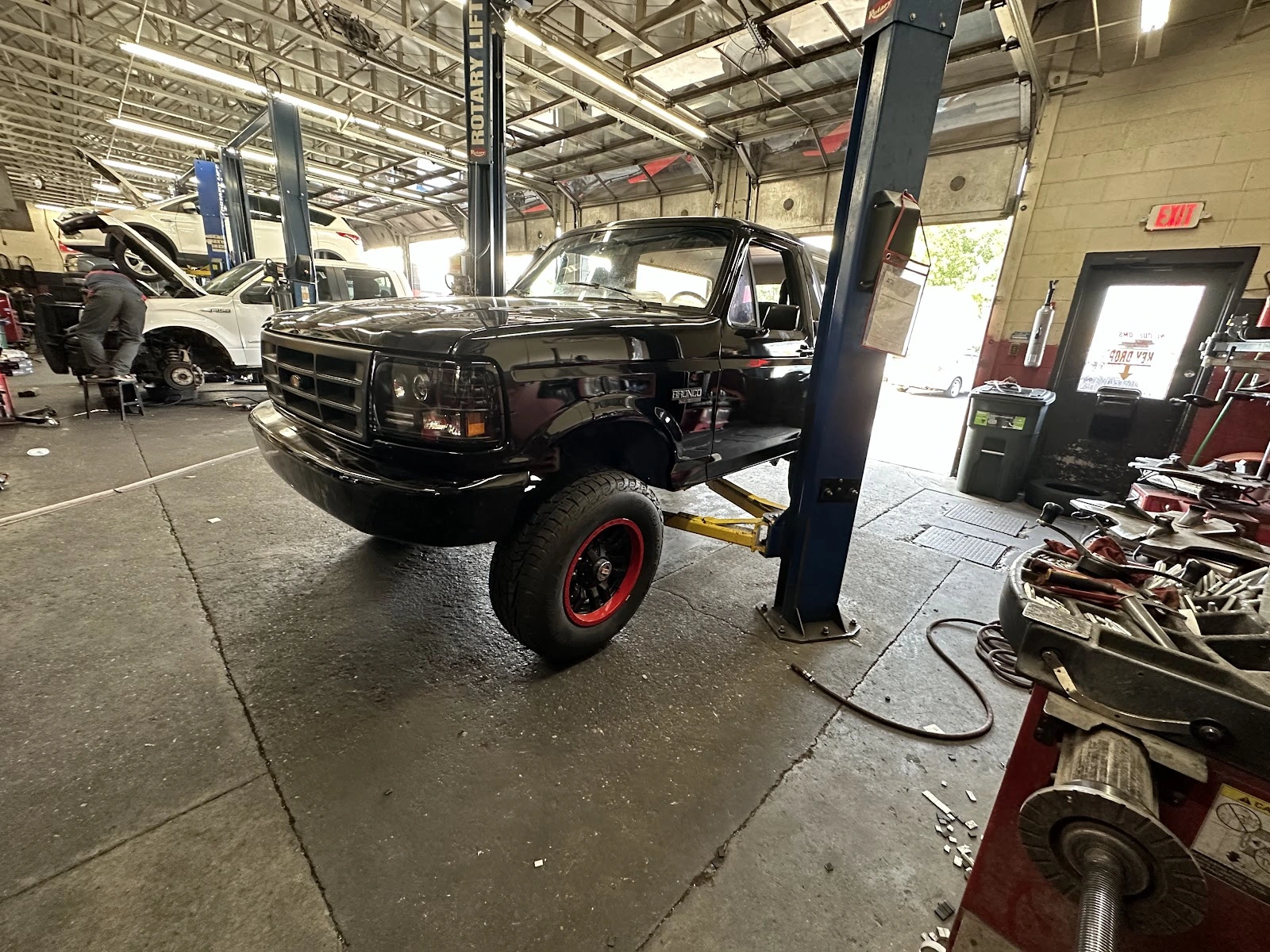 Rocky's Tires & Service