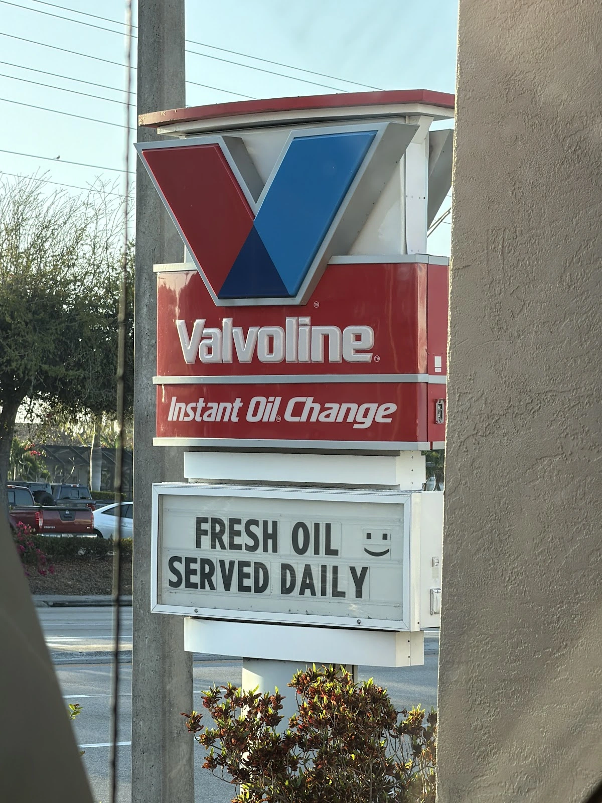 Valvoline Instant Oil Change