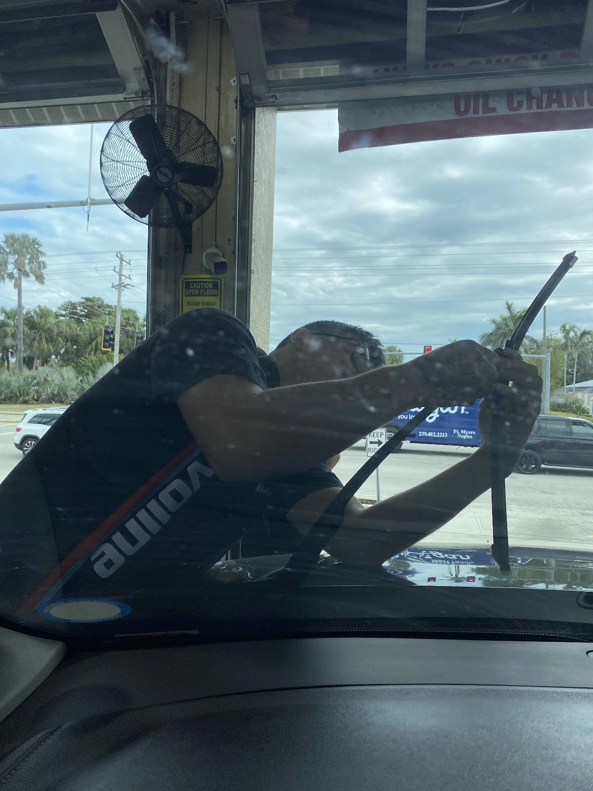 Valvoline Instant Oil Change