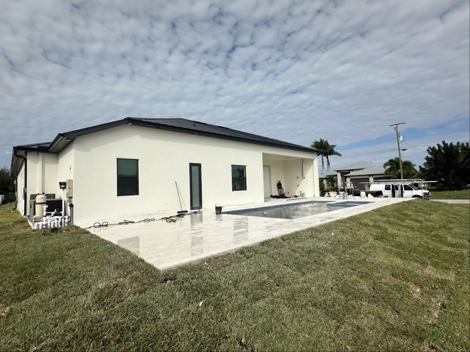 Sharkey's Aluminum & Screening