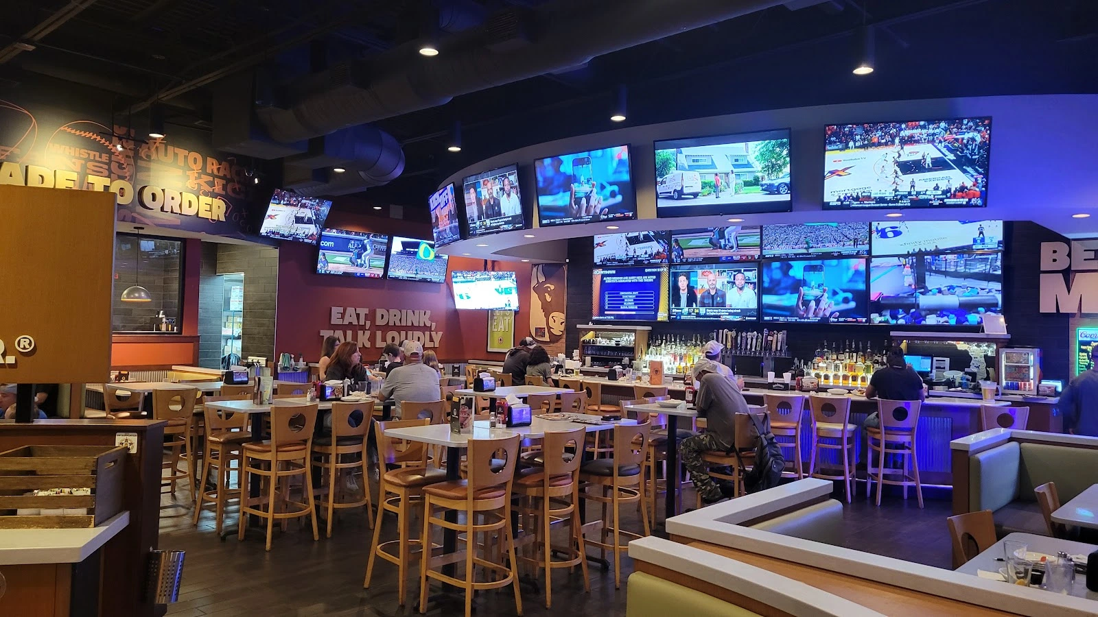 Buffalo Wings & Rings