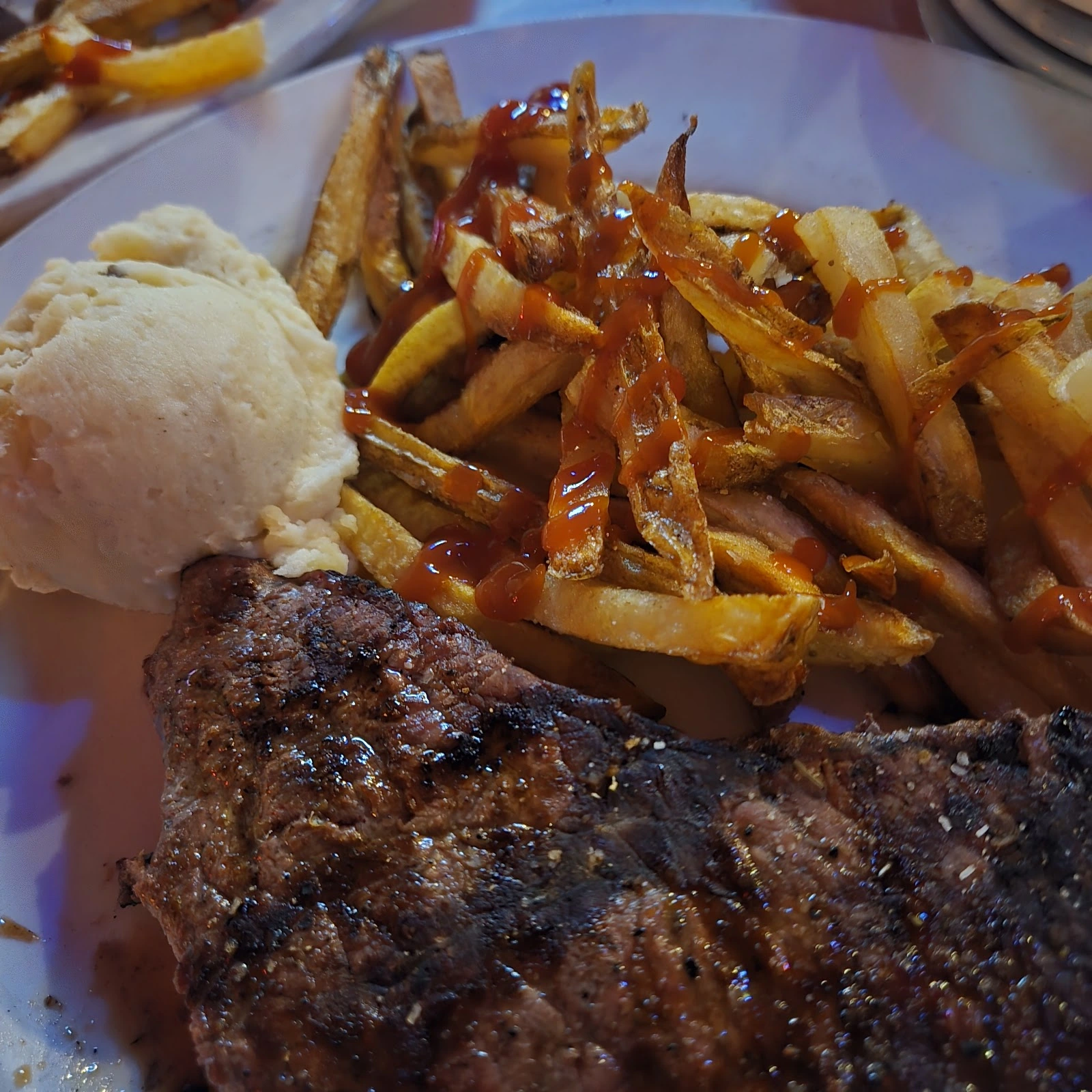 Bubba's Roadhouse & Saloon