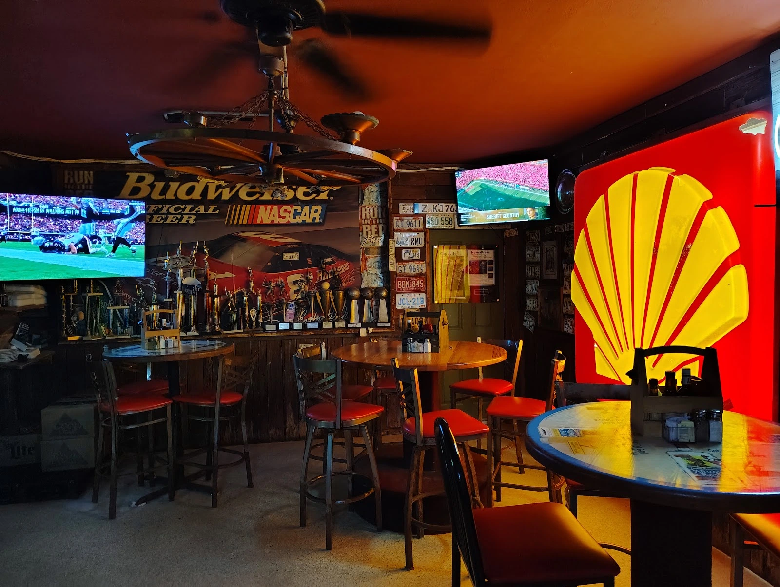 Bubba's Roadhouse & Saloon