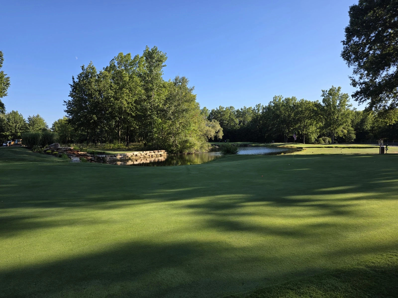 The Links By The Tracks Golf Course