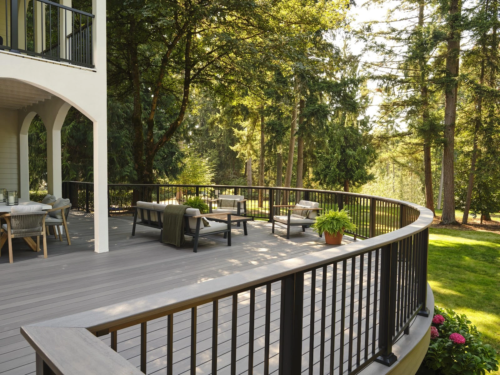 Wight's Deck + Design